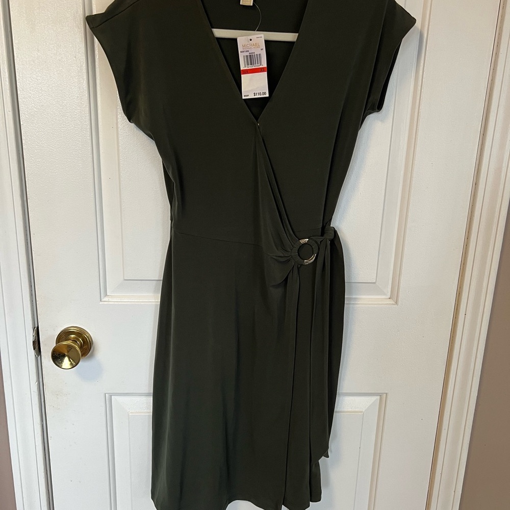 Elegant Olive Green Wrap Dress XS